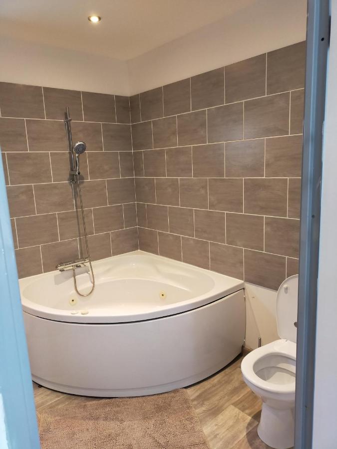 Logement Atypique Arles Exterior photo