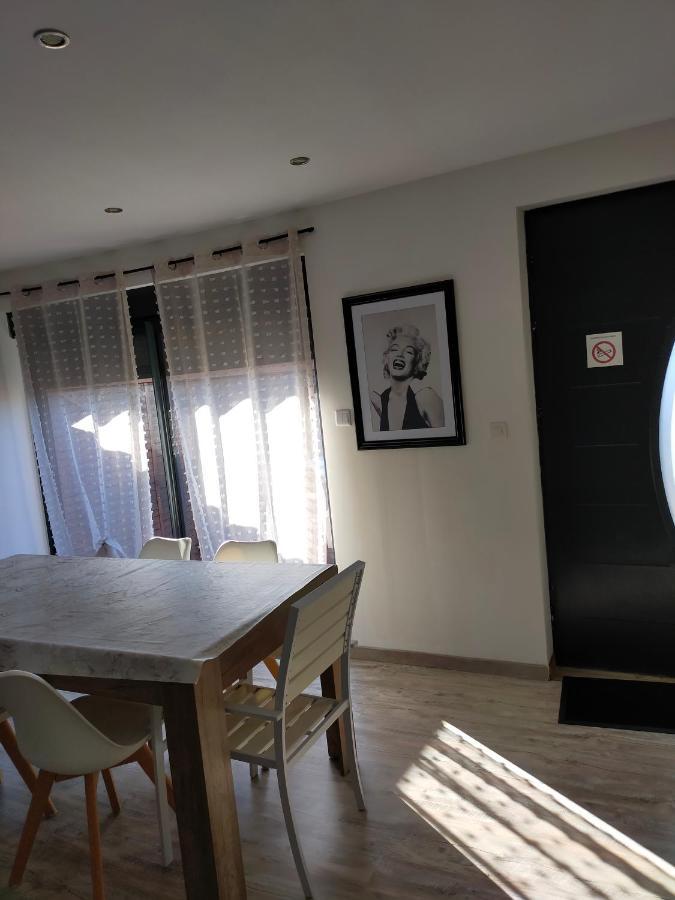 Logement Atypique Arles Exterior photo